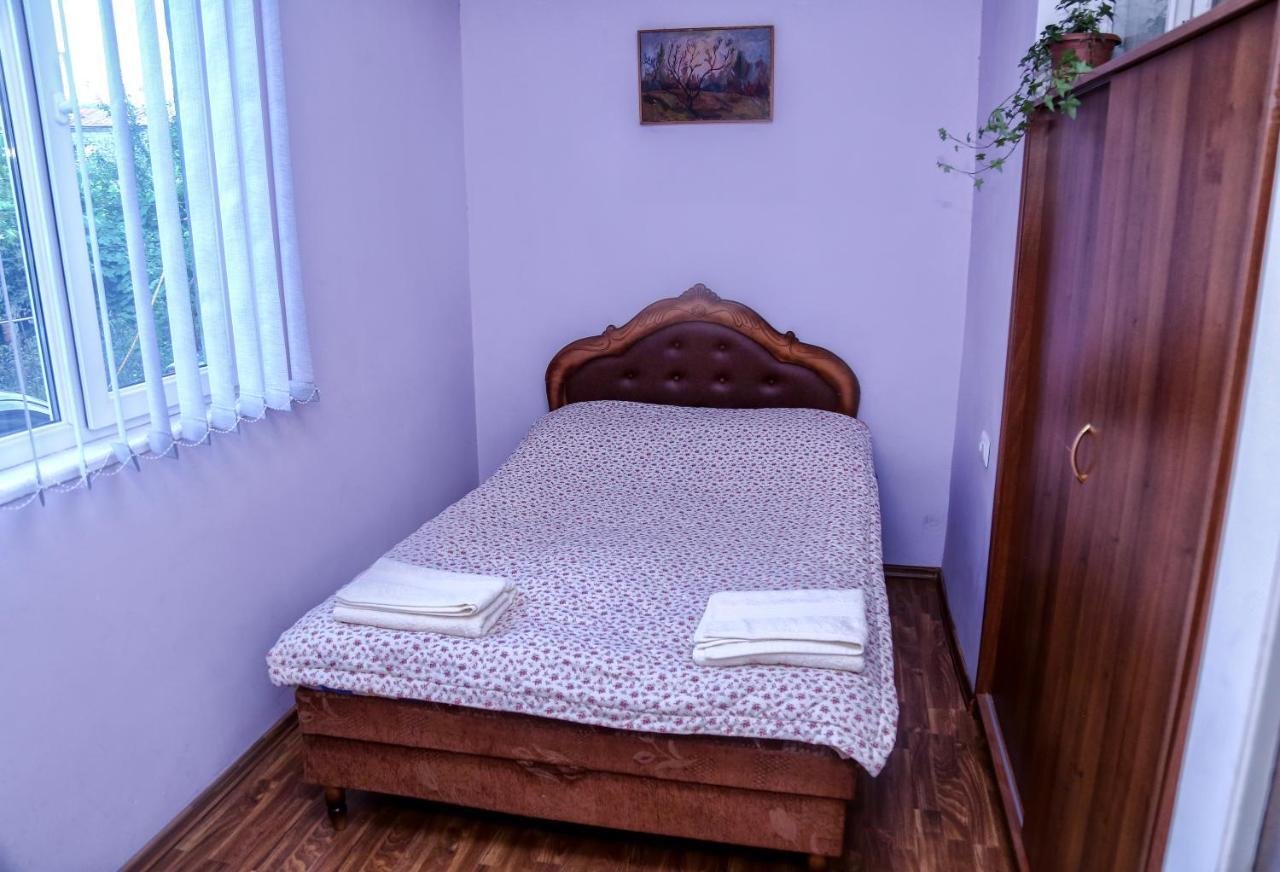 Aregak B&B And Tours Goris Exteriör bild